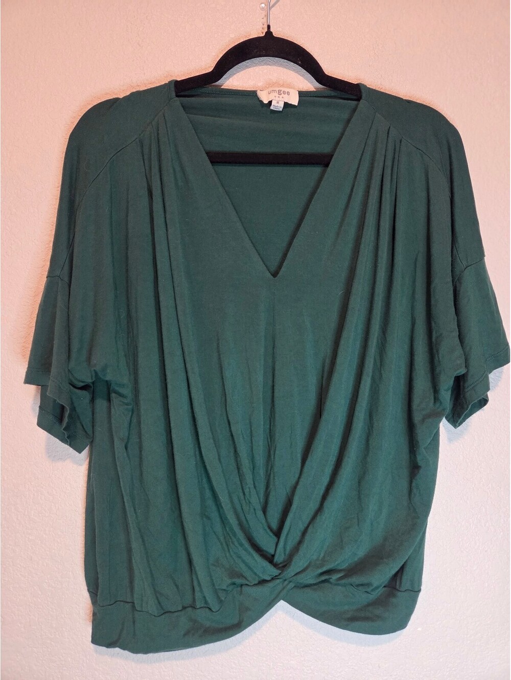 Umgee USA Green V-Neck Twist Front Short Sleeve Top Medium